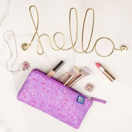 Afișează detalii pentru PENAR OXFORD 2 ZIP FLORAL, TIP ETUI DUBLU, 2 FERMOARE, CULORI ASORTATE Poza cu PENAR OXFORD 2 ZIP FLORAL, TIP ETUI DUBLU, 2 FERMOARE, CULORI ASORTATE