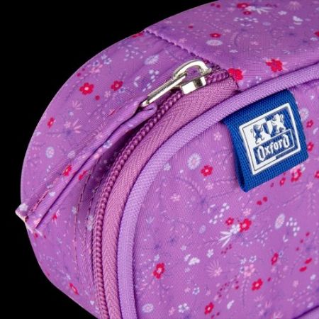 Afișează detalii pentru PENAR OXFORD FLORAL, TIP ETUI OVAL, 1 CLAPA, CULOARE MOV INCHIS Poza cu PENAR OXFORD FLORAL, TIP ETUI OVAL, 1 CLAPA, CULOARE MOV INCHIS