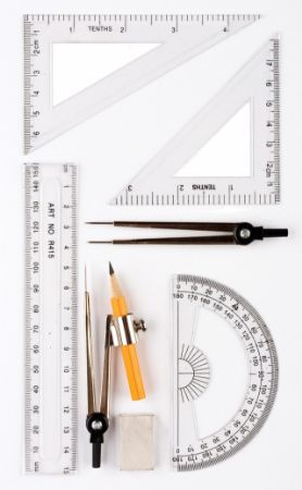 Poza cu Trusa geometrie in cutie metalica : compas cu creion HB, compas cu gradatii, rigla 15 cm, 2 echere,raportor,  radiera