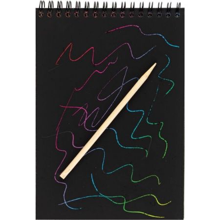 Poza cu Scratch book dimensiuni 175x124mm 10 pagini de razuit 1 instrument de bambus si 1 pix de bambus.