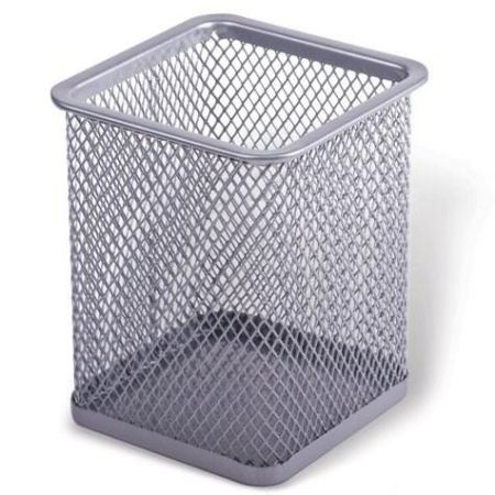 Poza cu Suport instrumente de scris, forma patrata, material metalic, culoare argintiu. Dimensiune: 80 x 80x95 mm.