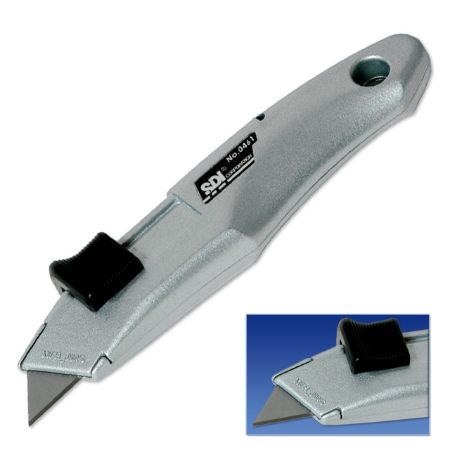 Poza cu Cutter auto-retractabil metalic in blister, contine 2 lame rezerva