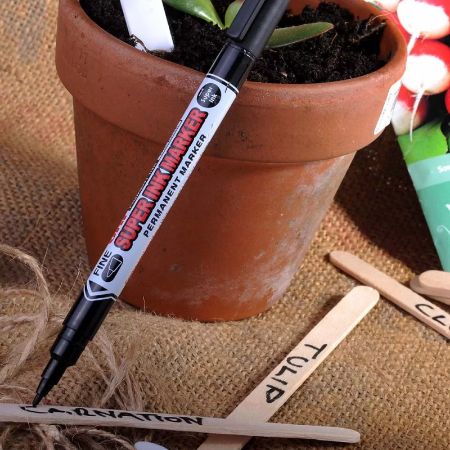 Poza cu Marker permanent UNI PNA-125, varf rotund fine, 0.9mm