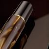 Poza cu STILOU CLASSIC M200 M BROWN MARBLED PENITA+ACCESORII PLACATE AUR
